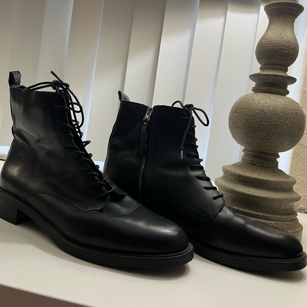 Sam Edelman Combat Boot 🖤